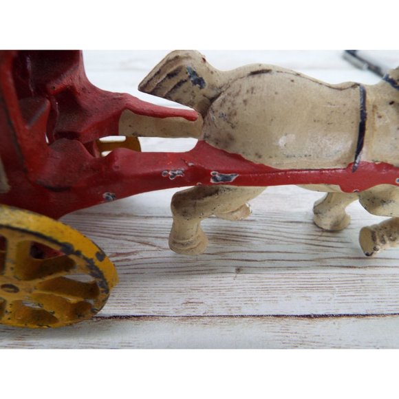 Vintage Cast Iron Horse Pulling Ice Truck Figurine - Picture 6 of 6